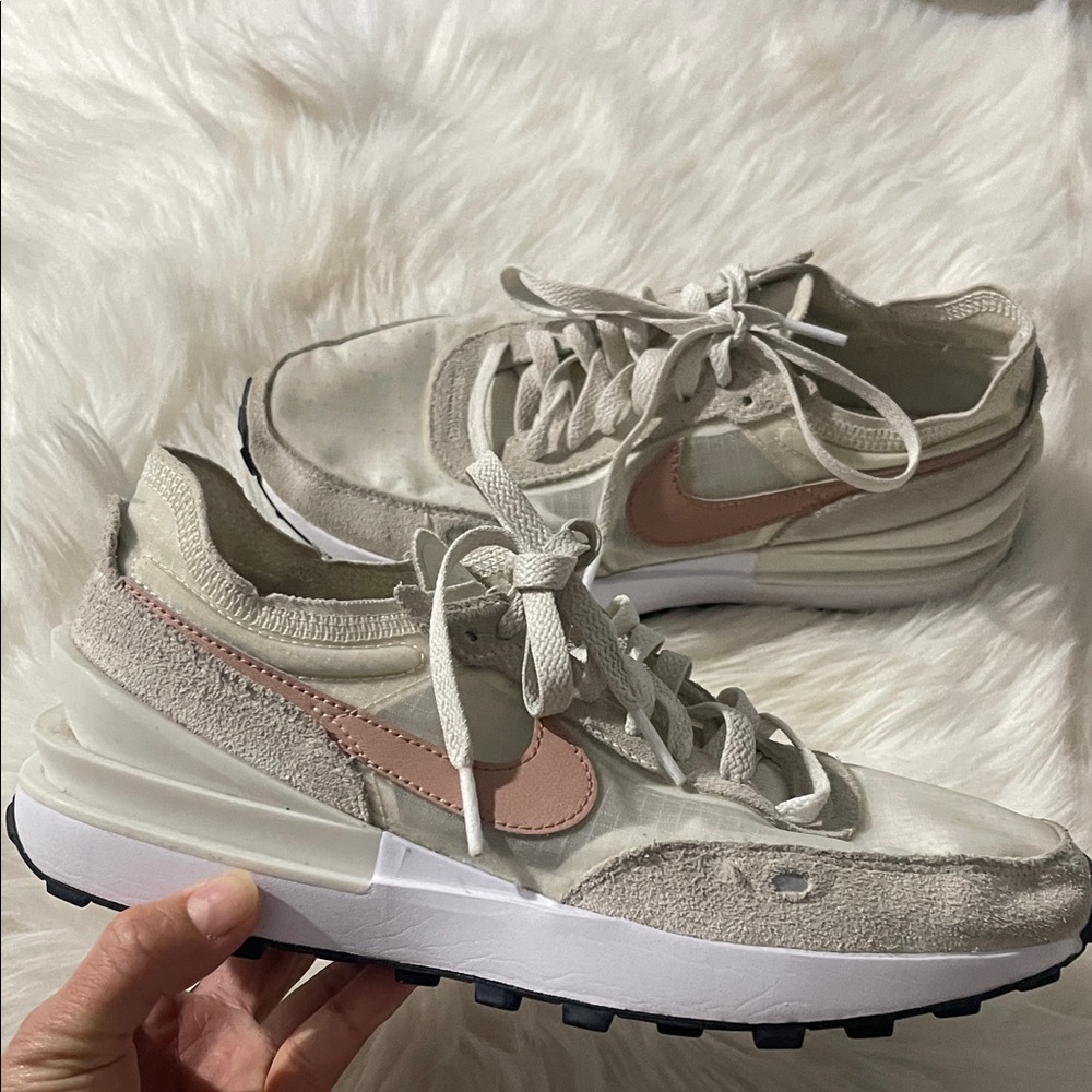 Women's Stylish Sneakers in Cream and Pink